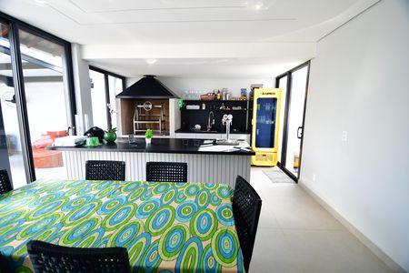 Casa à venda com 490m², 3 quartos e 4 vagasVaranda gourmet