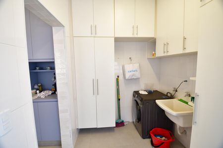 Casa à venda com 490m², 3 quartos e 4 vagasÁrea de Serviço