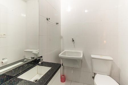Studio para alugar com 32m², 1 quarto e 1 vaga Studio para alugar com 32m², 1 quarto e 1 vagaBanheiro