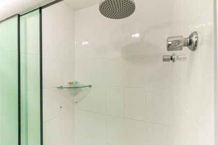 Banheiro de kitnet/studio à venda com 1 quarto, 32m² em Santa Cecilia, São Paulo