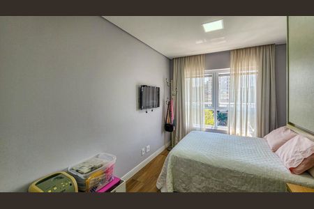 Quarto de apartamento para alugar com 2 quartos, 69m² em Empresarial 18 do Forte, Barueri