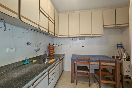 Apartamento para alugar com 3 quartos, 69m² em Jardim Tejereba, Guarujá