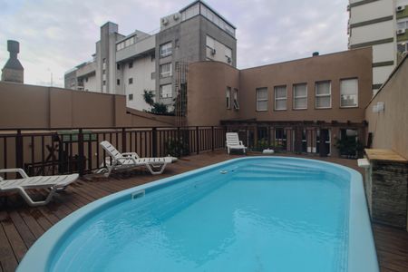 Área comum - Piscina de apartamento para alugar com 3 quartos, 84m² em Santana, Porto Alegre