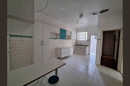 Apartamento à venda com 100m², 2 quartos e sem vaga Apartamento à venda com 100m², 2 quartos e sem vagaCozinha e Área de Serviço