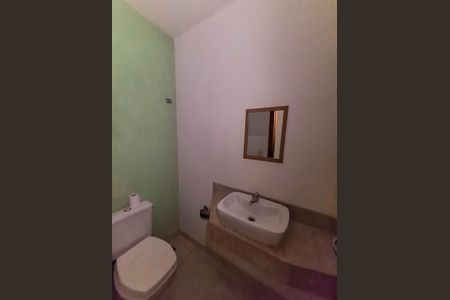 Apartamento à venda com 100m², 2 quartos e sem vaga Apartamento à venda com 100m², 2 quartos e sem vagaBanheiro Social