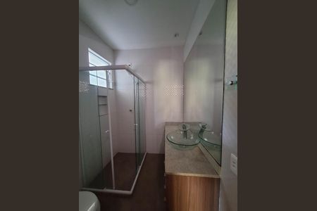 Apartamento à venda com 100m², 2 quartos e sem vaga Apartamento à venda com 100m², 2 quartos e sem vagaBanheiro da Suíte 2