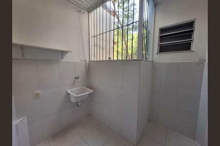 Apartamento à venda com 100m², 2 quartos e sem vaga Apartamento à venda com 100m², 2 quartos e sem vagaCozinha e Área de Serviço