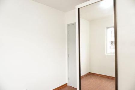 Quarto 1 de apartamento para alugar com 3 quartos, 70m² em Esplanada, Belo Horizonte