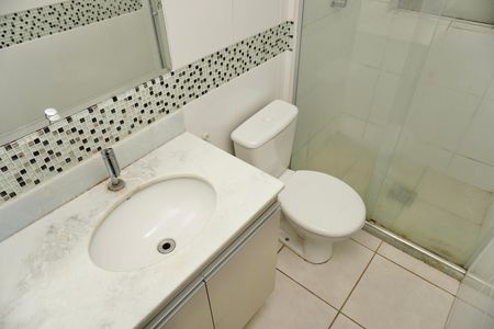 Banheiro Social de apartamento para alugar com 3 quartos, 70m² em Esplanada, Belo Horizonte