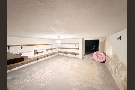 Casa para alugar com 566m², 3 quartos e 3 vagasPorão - Salão completo