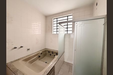 Banheiro da Suíte de casa para alugar com 3 quartos, 566m² em Vila Vianelo, Jundiaí