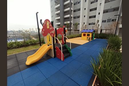 Apartamento para alugar com 106m², 3 quartos e 2 vagas Apartamento para alugar com 106m², 3 quartos e 2 vagasPlayground