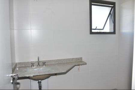 Apartamento para alugar com 106m², 3 quartos e 2 vagas Apartamento para alugar com 106m², 3 quartos e 2 vagasDetalhe - Suíte