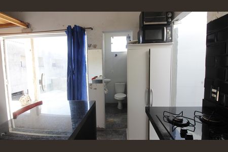 Cozinha de kitnet/studio para alugar com 1 quarto, 35m² em Tangara, Cabo Frio