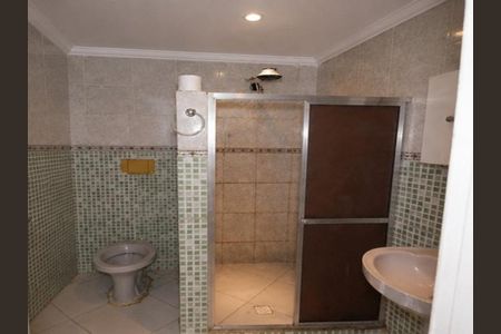 Banheiro social de casa para alugar com 1 quarto, 50m² em Irajá, Rio de Janeiro