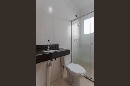 Banheiro de apartamento para alugar com 2 quartos, 44m² em Jardim Dona Leopoldina, Porto Alegre