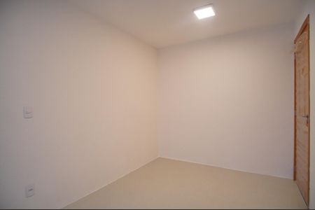 Sala de apartamento à venda com 2 quartos, 41m² em Santos Dumont, São Leopoldo