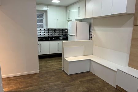 Sala de apartamento para alugar com 1 quarto, 40m² em Gonzaga, Santos