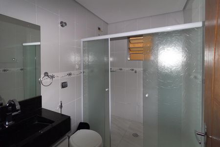 Banheiro 2 de casa para alugar com 3 quartos, 190m² em Parque Sao Rafael, São Paulo