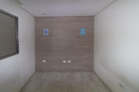 Quarto 1 de casa para alugar com 3 quartos, 190m² em Parque Sao Rafael, São Paulo