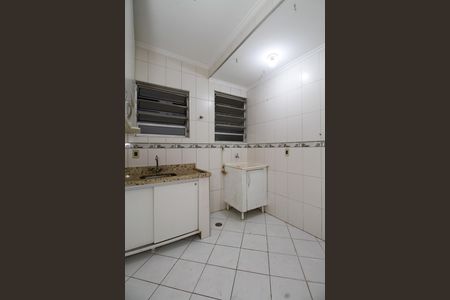 Cozinha de apartamento à venda com 2 quartos, 54m² em Sumarezinho, São Paulo