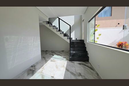 Casa à venda com 4 quartos, 277m² em Várzea, Lagoa Santa