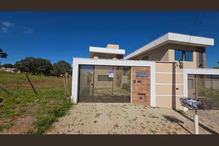 Fachada de casa à venda com 4 quartos, 277m² em Várzea, Lagoa Santa