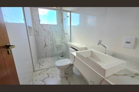 Casa à venda com 277m², 4 quartos e 4 vagasBanheiro - Suíte 2