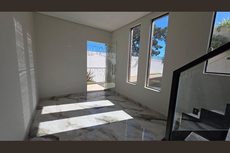 Casa à venda com 4 quartos, 491m² em Várzea, Lagoa Santa