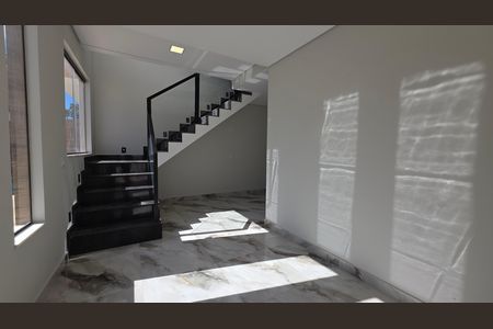 Casa à venda com 4 quartos, 491m² em Várzea, Lagoa Santa
