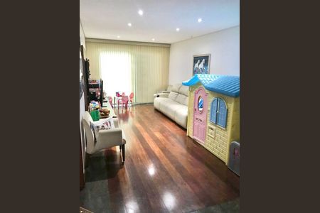 Casa à venda com 4 quartos, 200m² em Jardim da Gloria, São Paulo