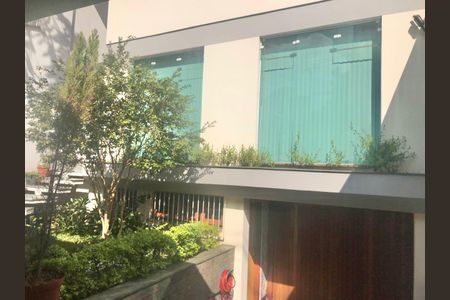 Casa à venda com 4 quartos, 200m² em Jardim da Gloria, São Paulo