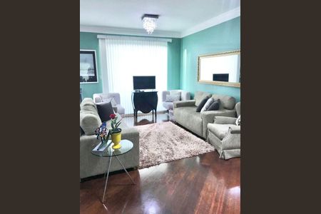 Casa à venda com 4 quartos, 200m² em Jardim da Gloria, São Paulo
