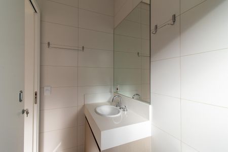 Casa de condomínio à venda com 285m², 4 quartos e 3 vagas