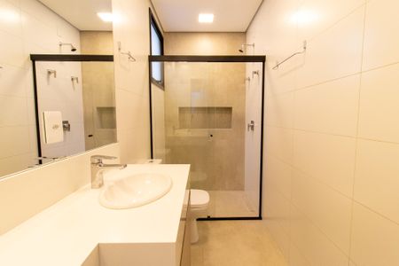 Casa de condomínio à venda com 285m², 4 quartos e 3 vagas