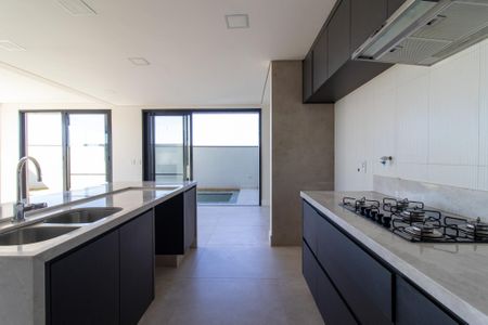 Casa de condomínio à venda com 285m², 4 quartos e 3 vagas