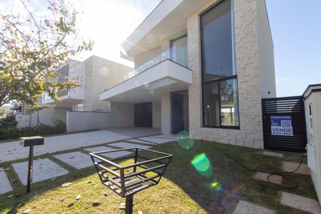 Casa de condomínio à venda com 285m², 4 quartos e 3 vagas