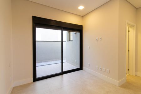 Casa de condomínio à venda com 285m², 4 quartos e 3 vagas
