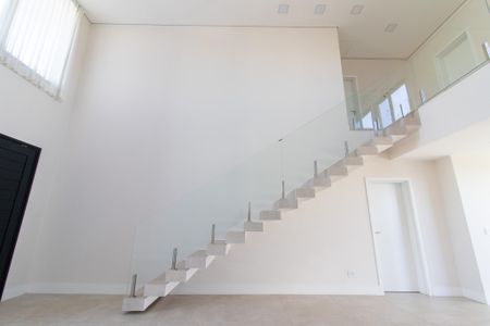 Casa de condomínio à venda com 285m², 4 quartos e 3 vagas