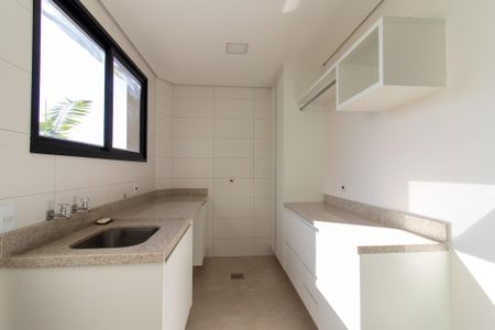 Casa de condomínio à venda com 285m², 4 quartos e 3 vagas