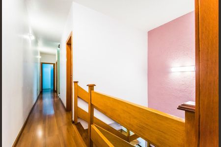 Casa à venda com 218m², 4 quartos e 2 vagas
