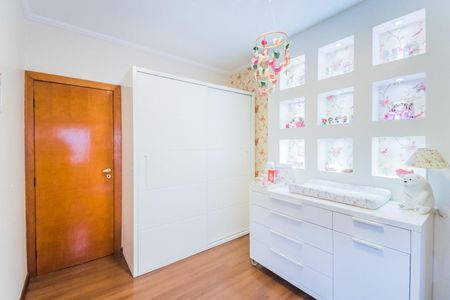 Casa à venda com 218m², 4 quartos e 2 vagas