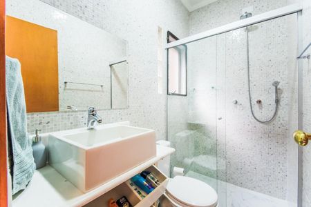 Casa à venda com 218m², 4 quartos e 2 vagas