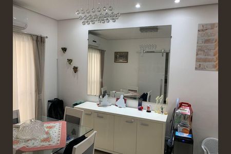 Casa à venda com 156m², 3 quartos e 2 vagas