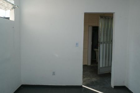 Casa para alugar com 200m², 2 quartos e sem vaga Casa para alugar com 200m², 2 quartos e sem vagaSala