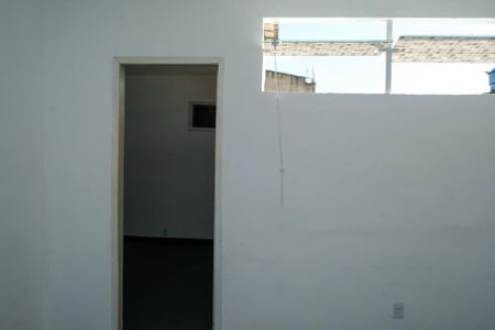 Casa para alugar com 200m², 2 quartos e sem vaga Casa para alugar com 200m², 2 quartos e sem vagaSala