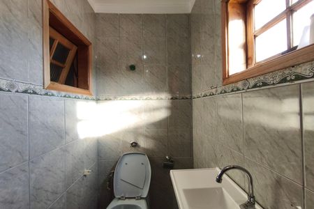 Banheiro Suíte 2 de casa para alugar com 2 quartos, 240m² em Jardim Florence, Campinas