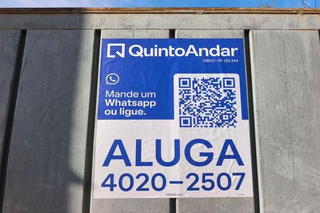PLACA INSTALADA NA FACHADA de casa para alugar com 2 quartos, 240m² em Jardim Florence, Campinas
