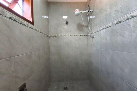 Casa para alugar com 240m², 2 quartos e 12 vagas Casa para alugar com 240m², 2 quartos e 12 vagasBanheiro Suíte