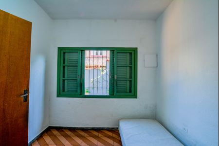 Quarto de casa para alugar com 1 quarto, 65m² em Vila Metalúrgica, Santo André